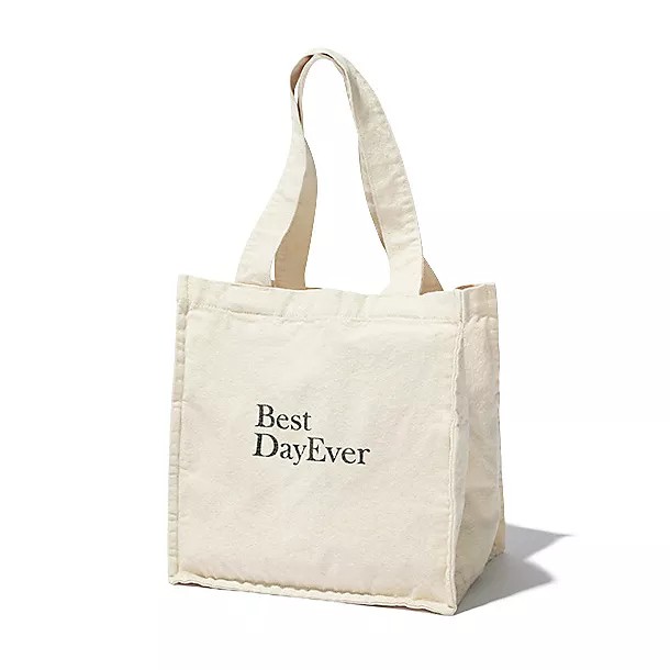 Americana
【五明祐子さん別注】【洗える】ロゴケーキトートバッグ
¥7,150