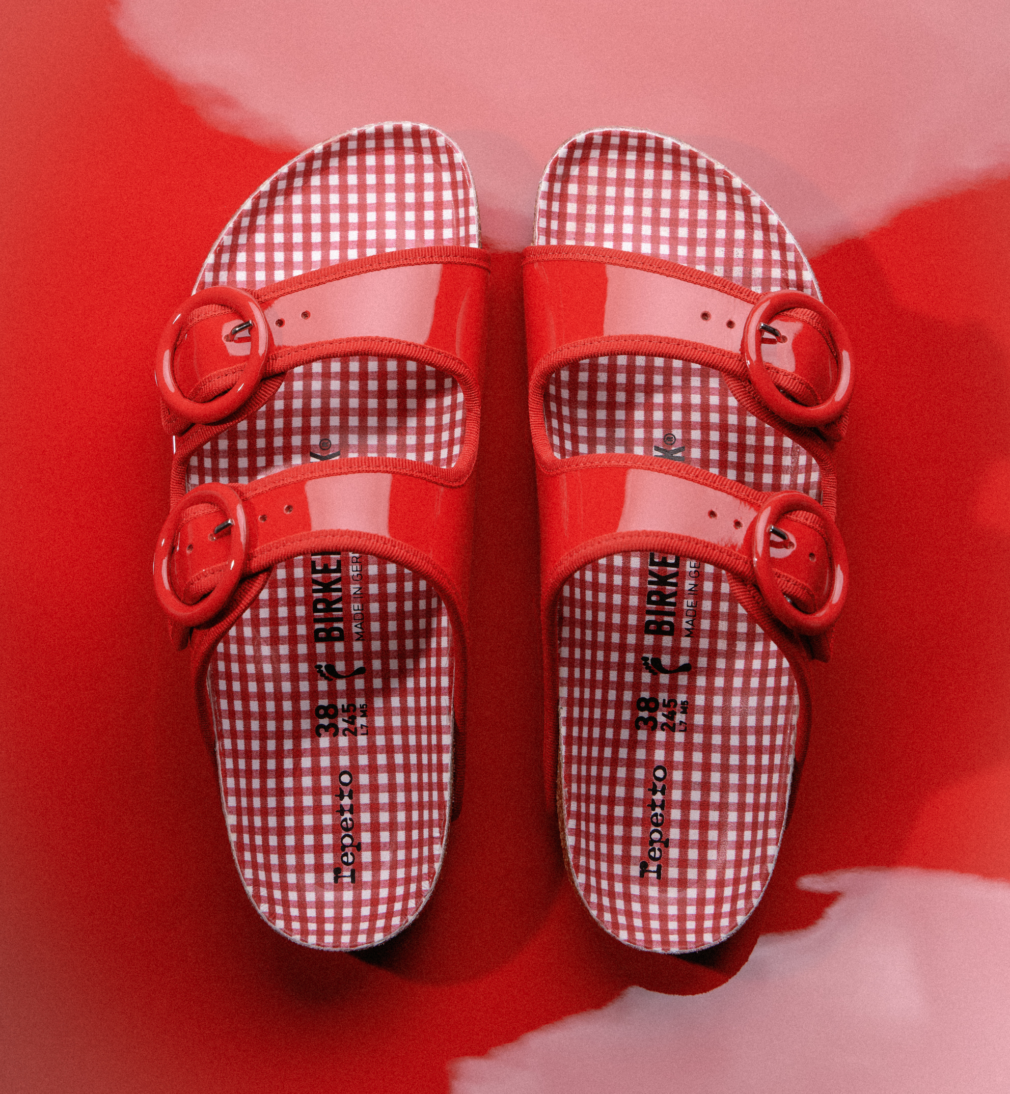 BIRKENSTOCK×Repetto アリゾナラウンドバックル レッド サンダル