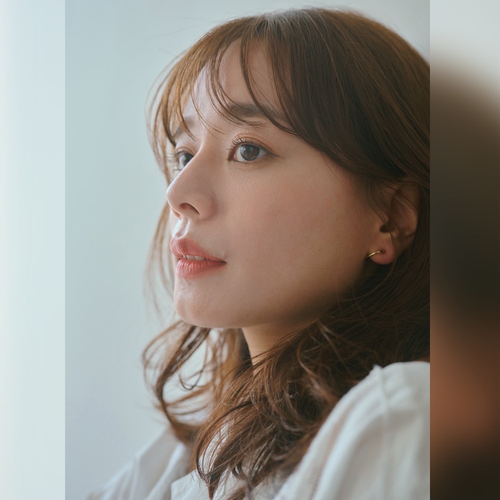 【透け感たっぷり夏のヘアカラー】カジュアルが似合うニュアンスレイヤー アザーカット01