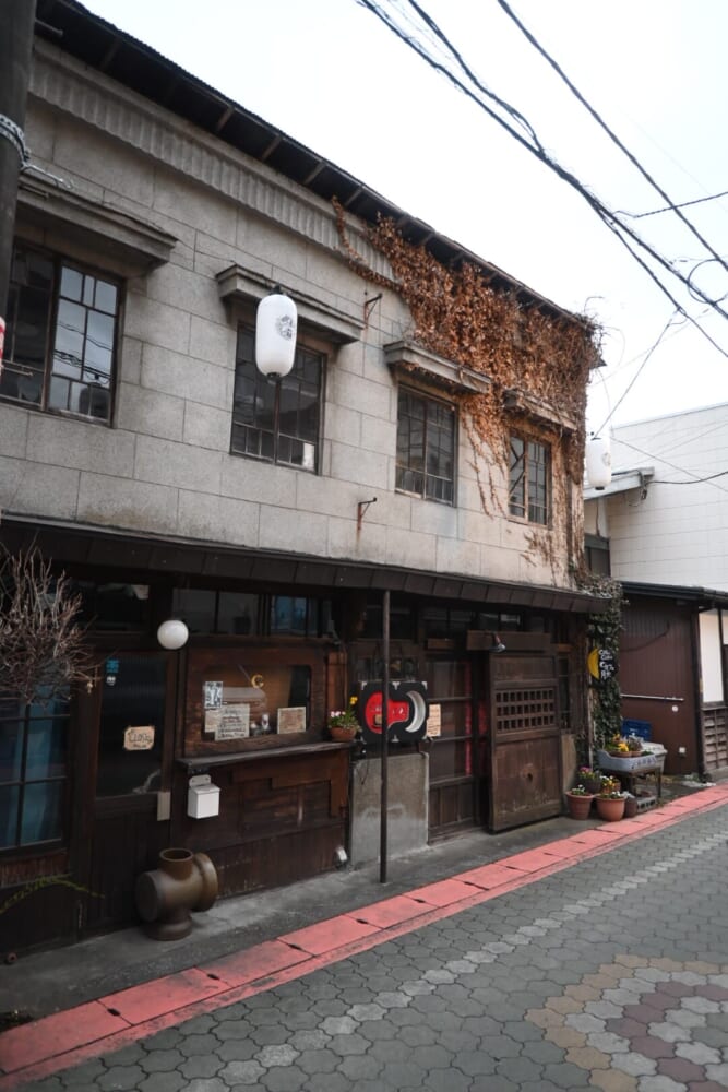 山梨 富士吉田 西裏18