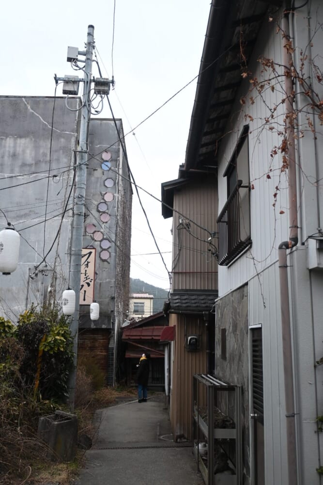 山梨 富士吉田 西裏22