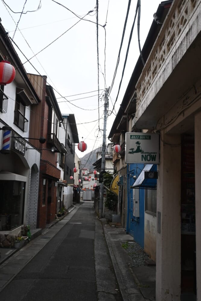 山梨 富士吉田 西裏21