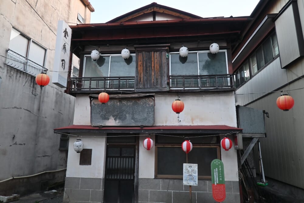 山梨 富士吉田 西裏23