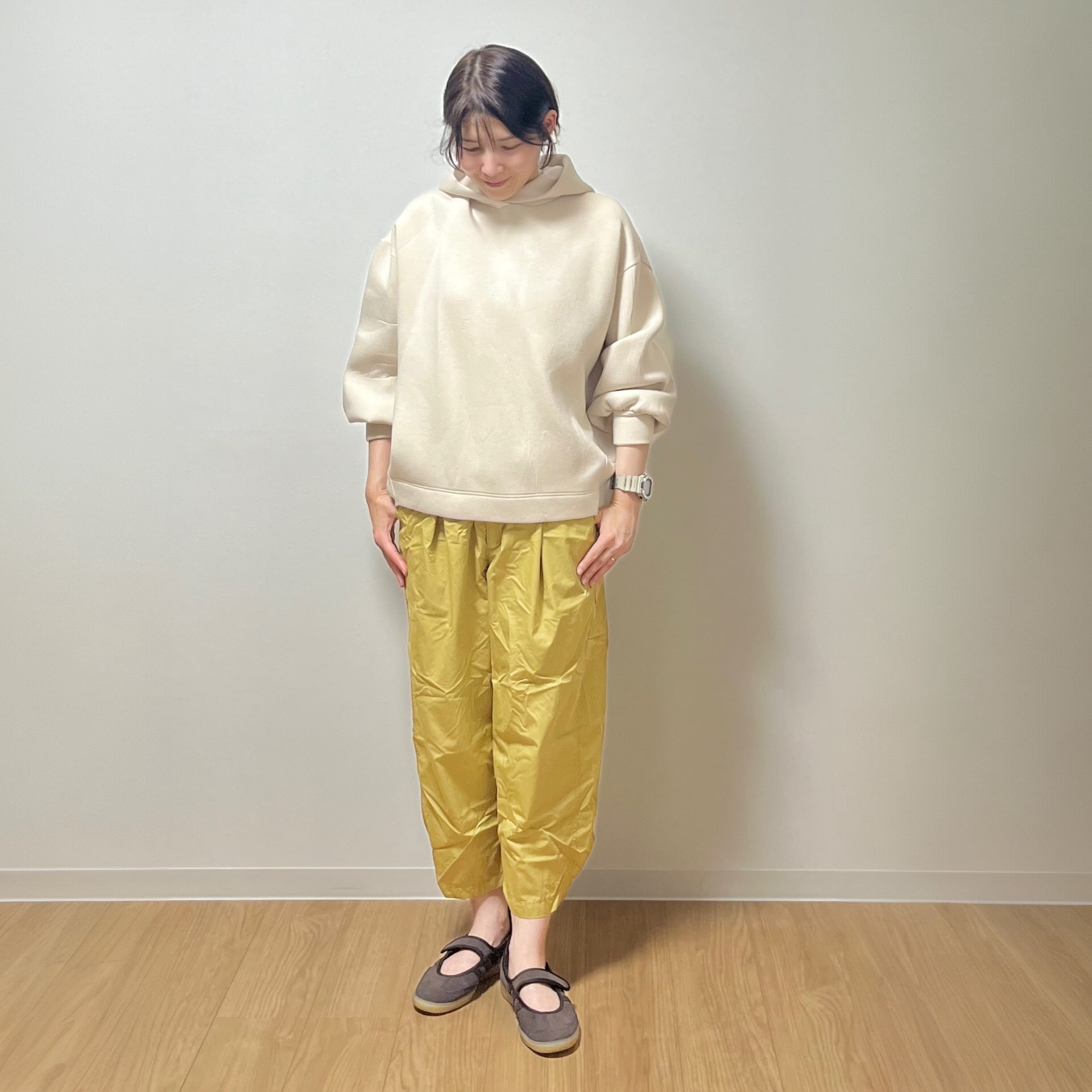 服 スニーカー 靴