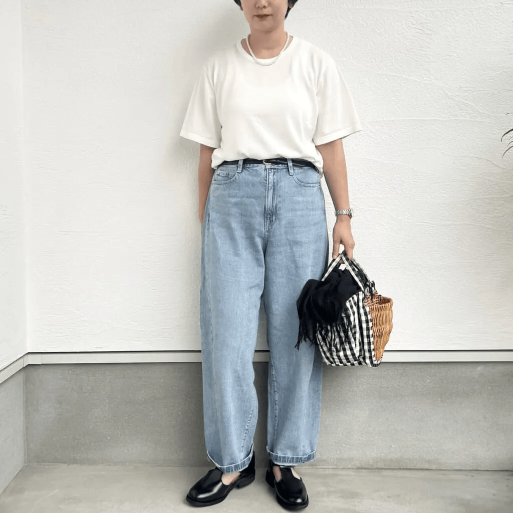 ユニクロ「ボクシーニットT/ウォッシャブル」(ホワイト・値下げ価格¥1990)のコーデ