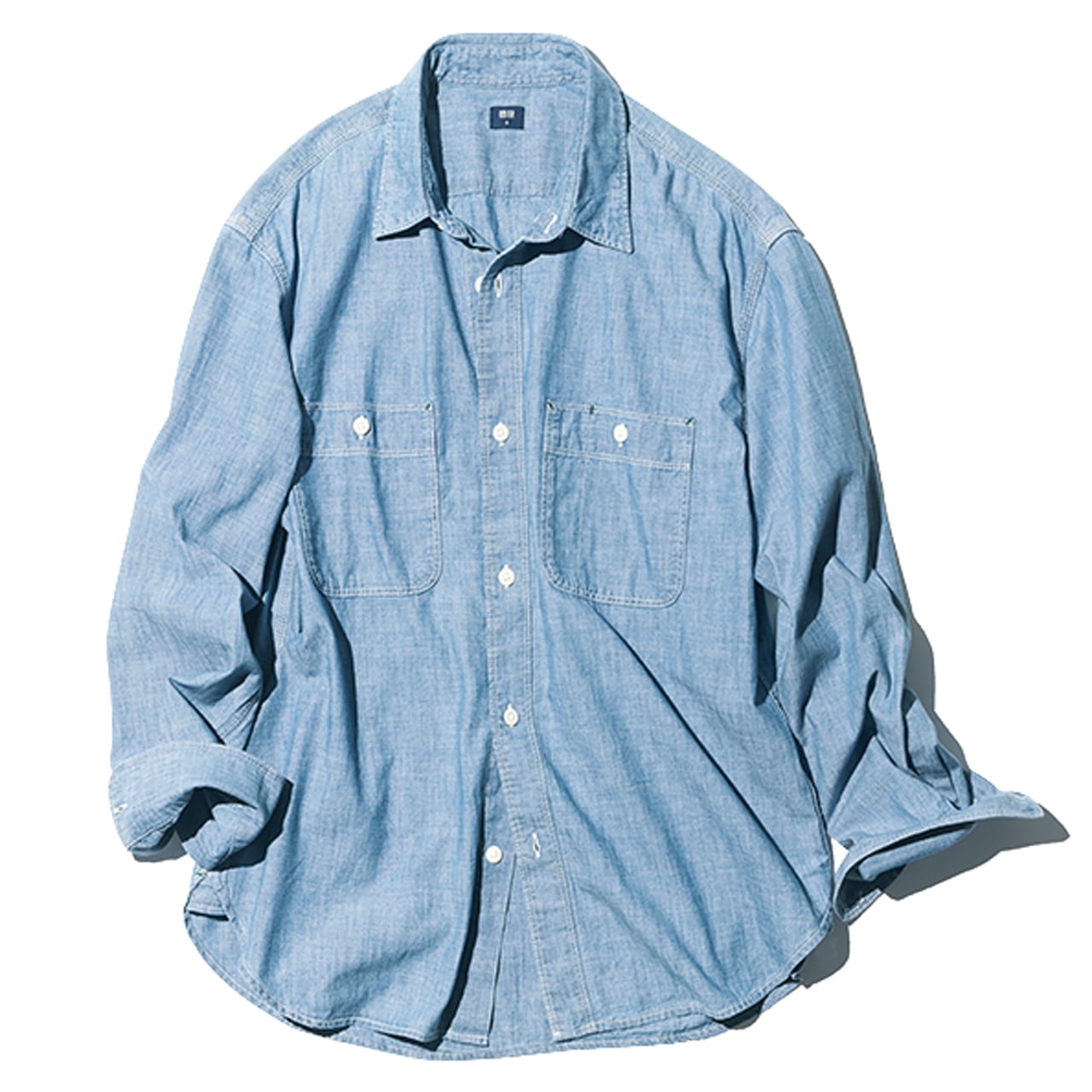 UNIQLOのシャンブレーシャツ