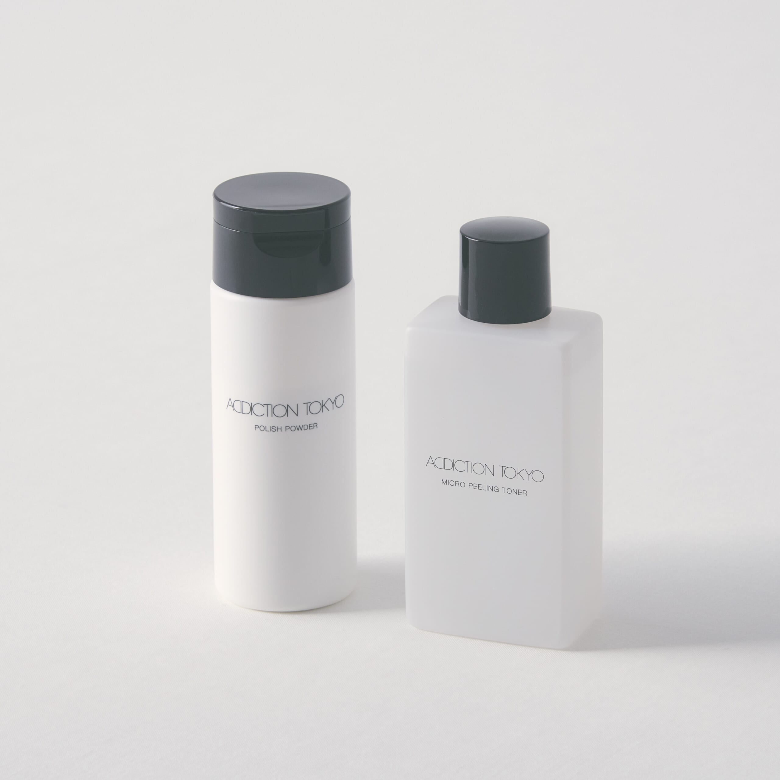 【アディクション】マイクロピーリングトナー／ポリッシュパウダー