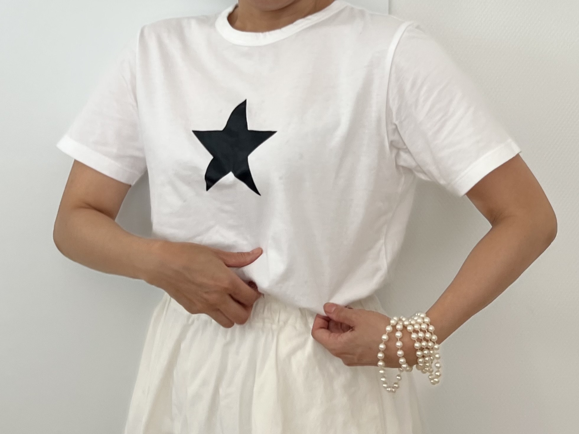 【40代 Tシャツコーデ】アニエスベーのロゴTで大人可愛く着こなしたい TB icoco