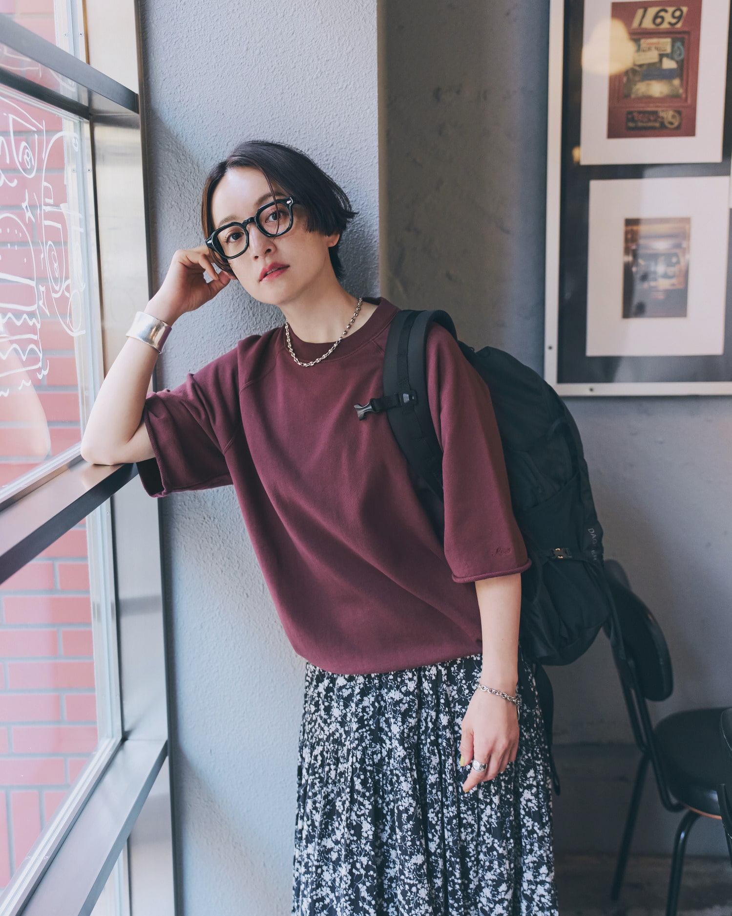 12closetの秋の新作スウエットを高山都さんが着こなす