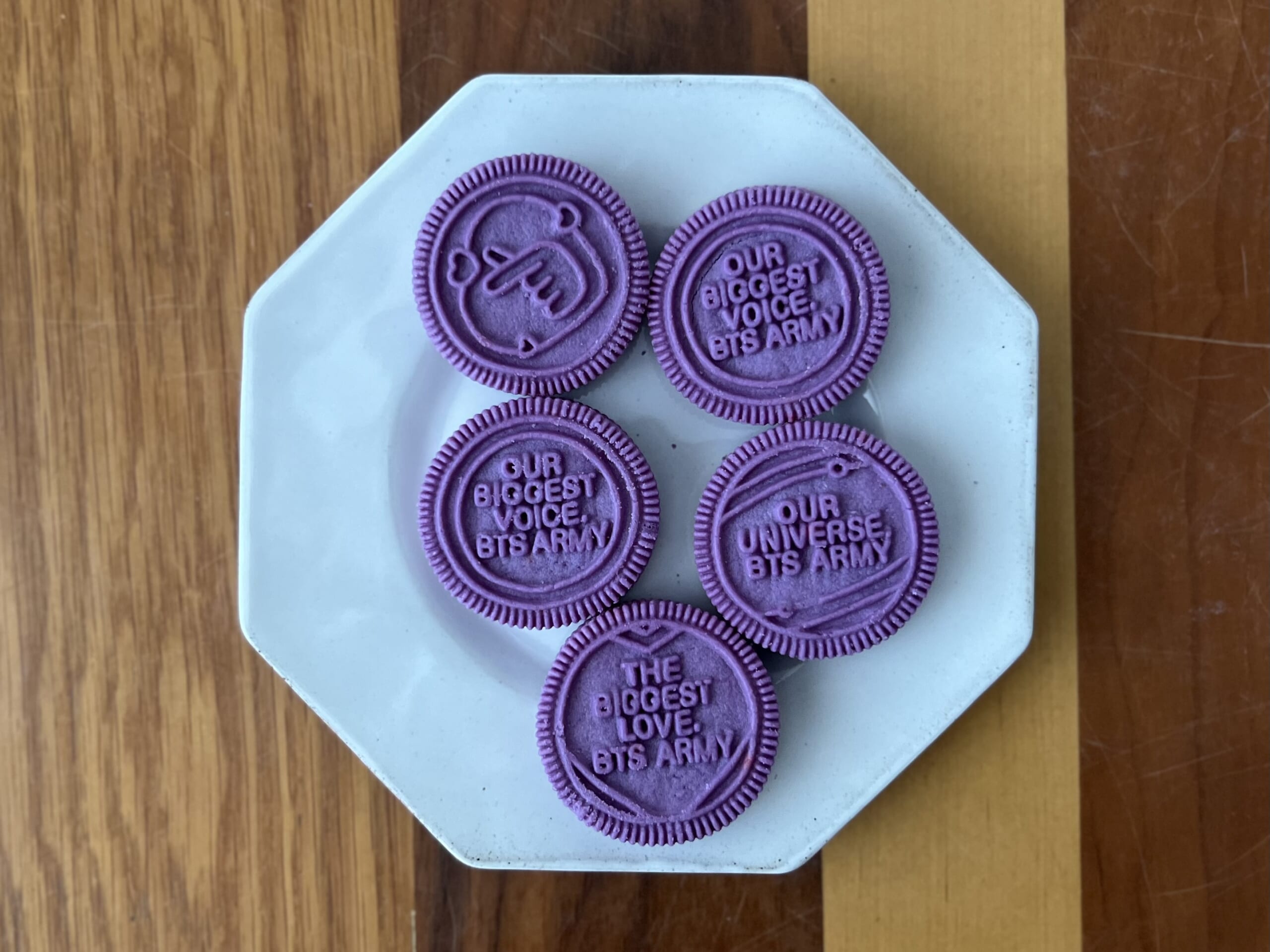 【韓国のお土産】BTSコラボ!「ARIH」のトリュフプルコギ味インスタント麺＆紫色の「オレオ」をご紹介 / TB icoco