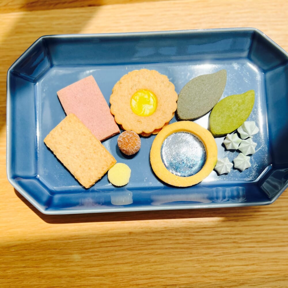 パティスリー GIN NO MORI 銀の森 森の恵みクッキー プティボワ 150 Summer 上段・夏の森 -夜- 下段・夏の森 -昼-