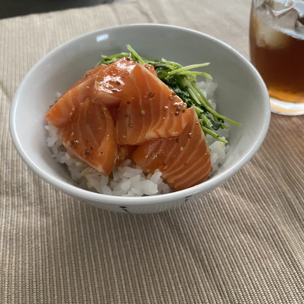 LEE　サーモン　豆苗