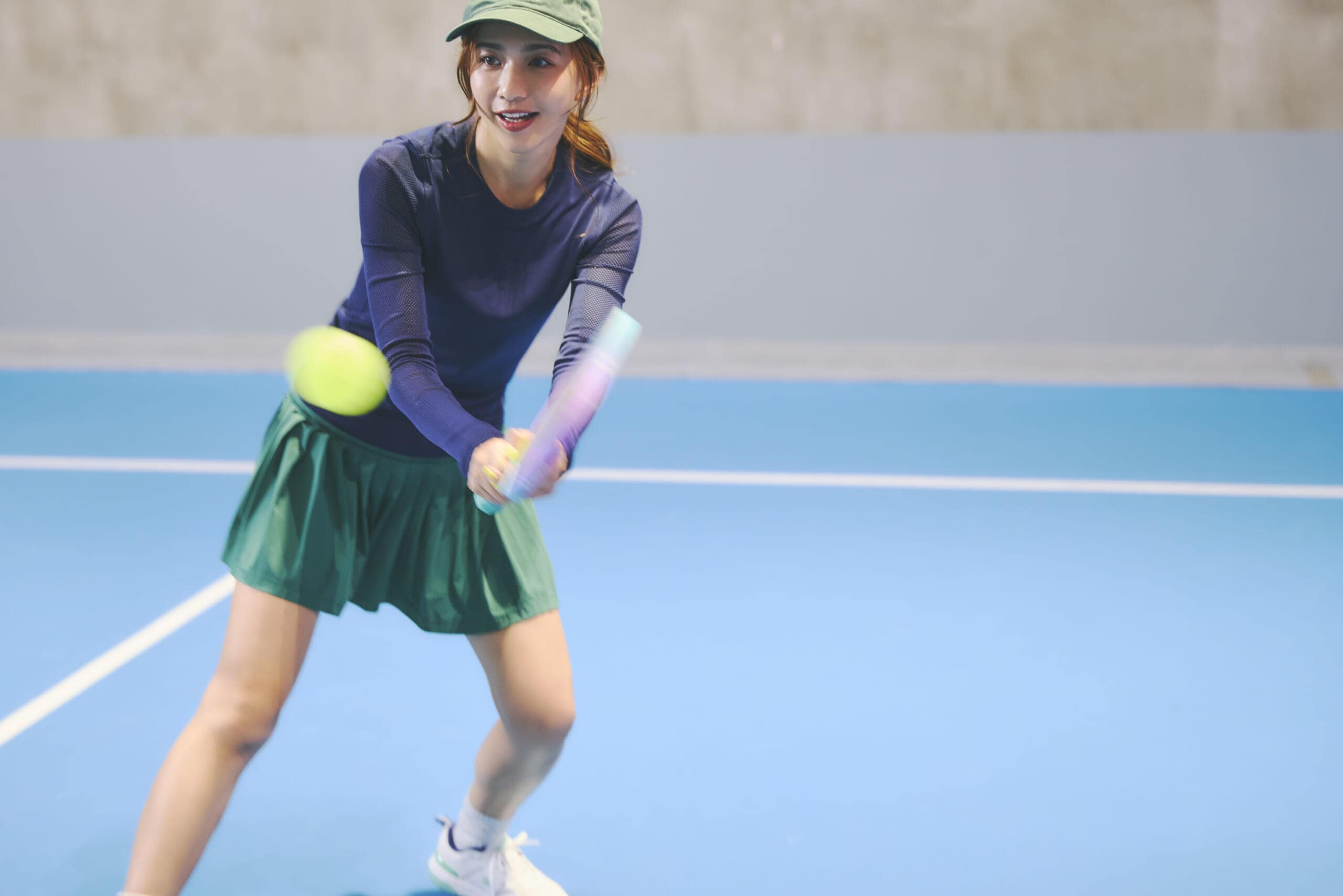 優木まおみさんピックルボールプレイ中