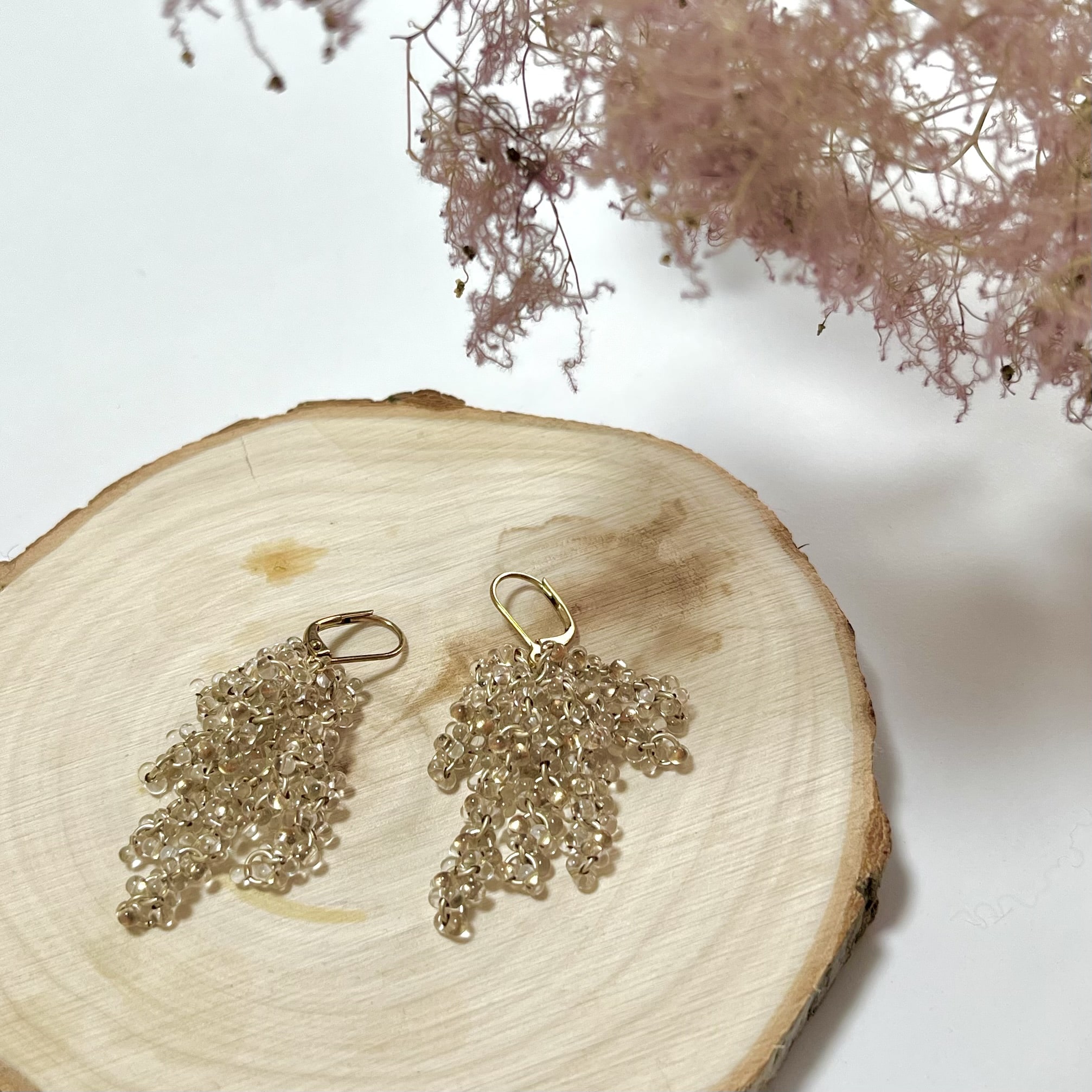 ピアス　ビーズ