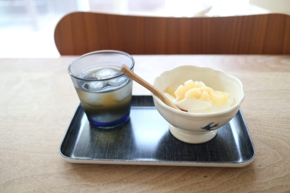 LEEレシピ 桃 もも缶ミルク寒天