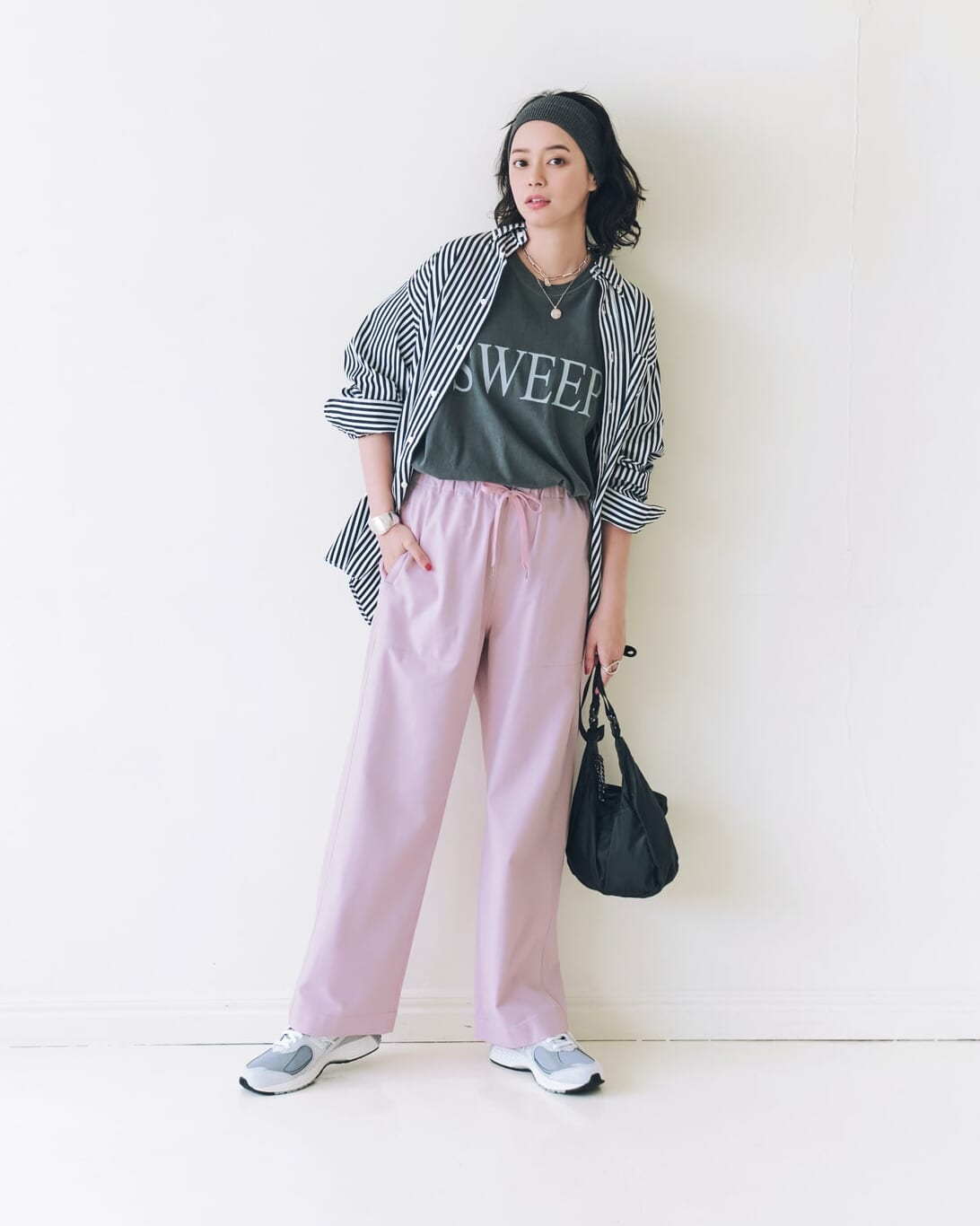 12closetの人気パンツを岸本セシルさんが着こなす