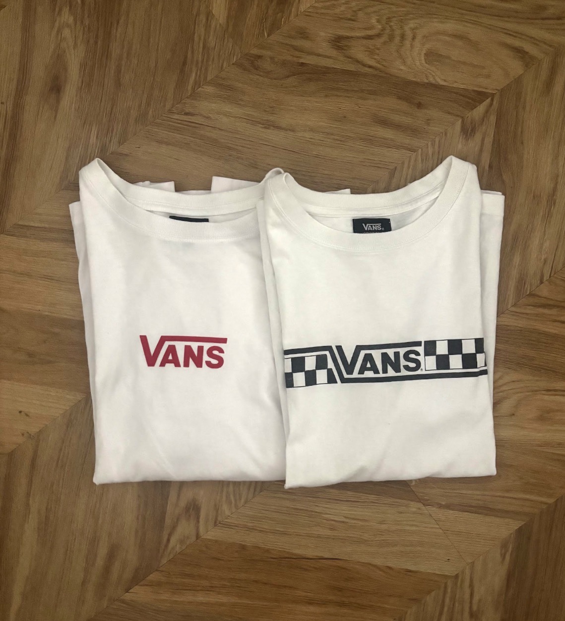 「VANS」のロゴTシャツ