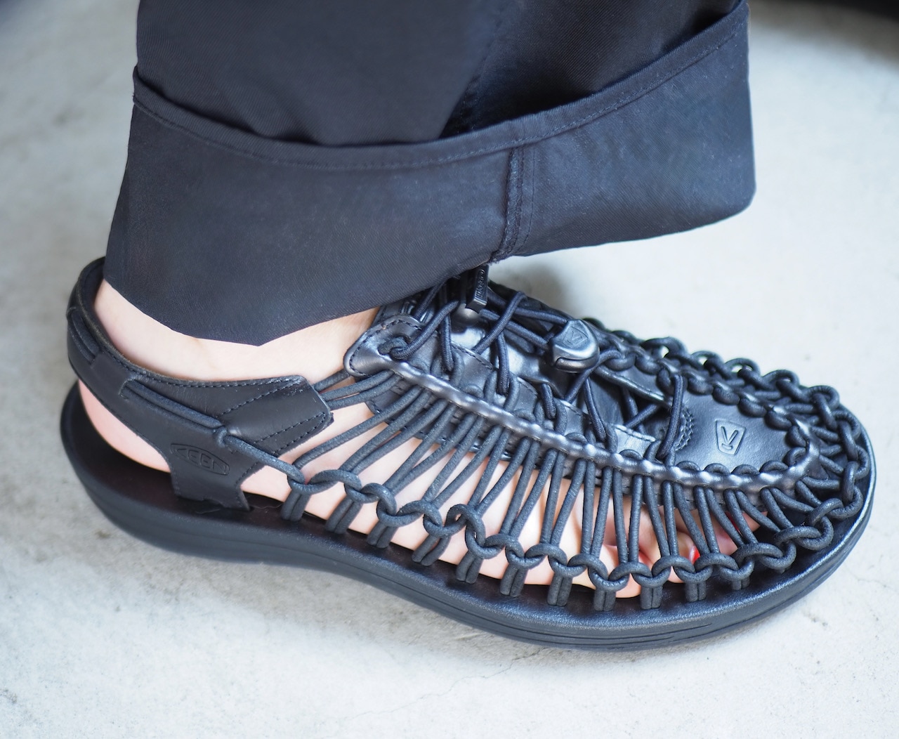 KEEN「ユニーク プレミアム レザー」サイド