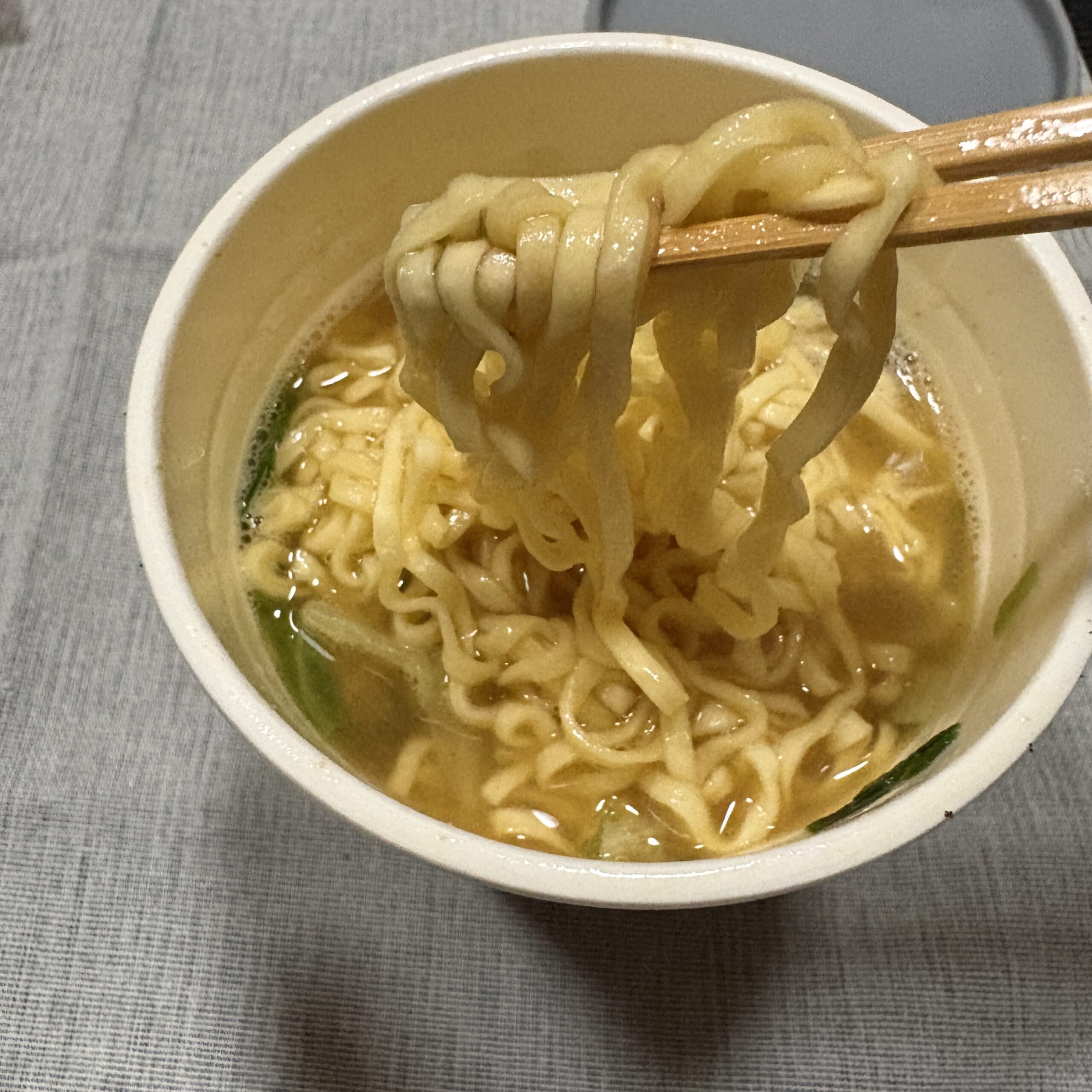 明星 大相撲NOODLES カップラーメン 力士