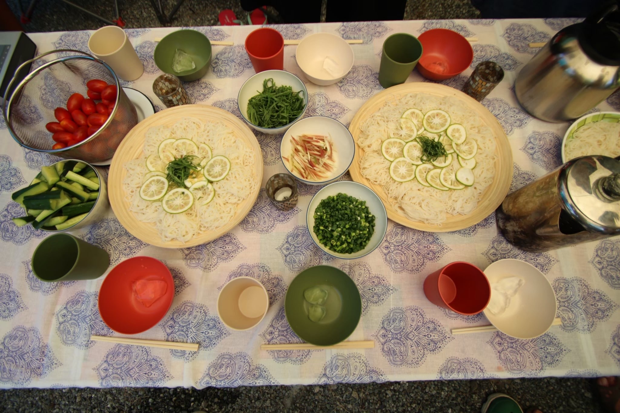 茹でない流水麺