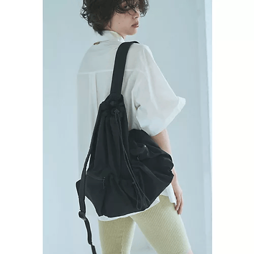 marjour UTILITY DRAWSTRING DAY PACK
marjour
UTILITY DRAWSTRING DAY PACK