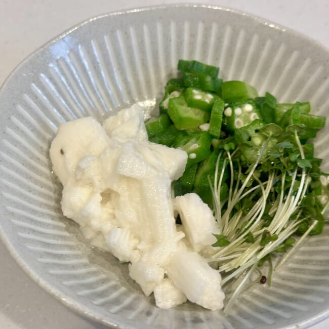 榎本美沙さんの「豚しゃぶねばねば海苔うどん」