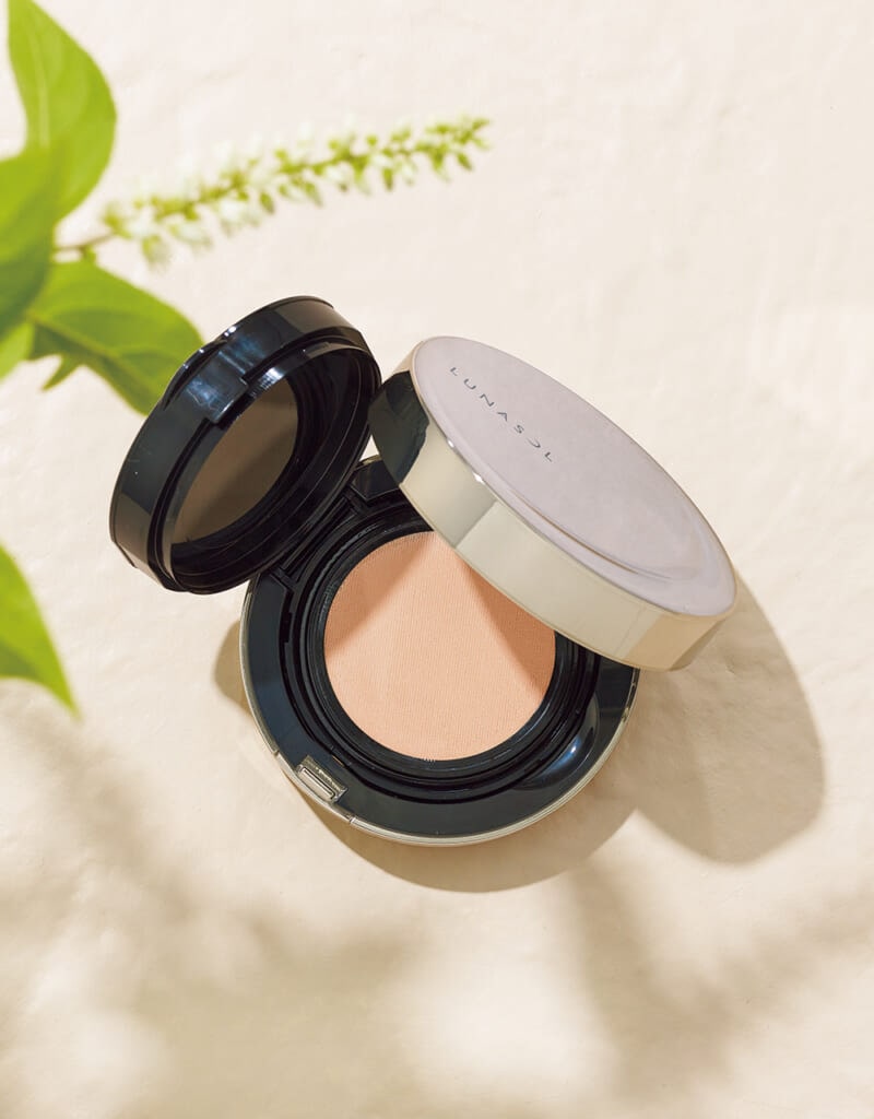 ルナソル
ラディアントフロウ メッシュコンパクト SPF17・PA++ 12g 全3色¥10120(セット価格)