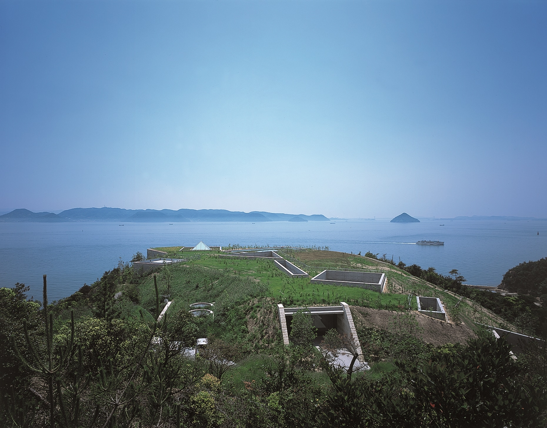 地中美術館 写真:藤塚光政