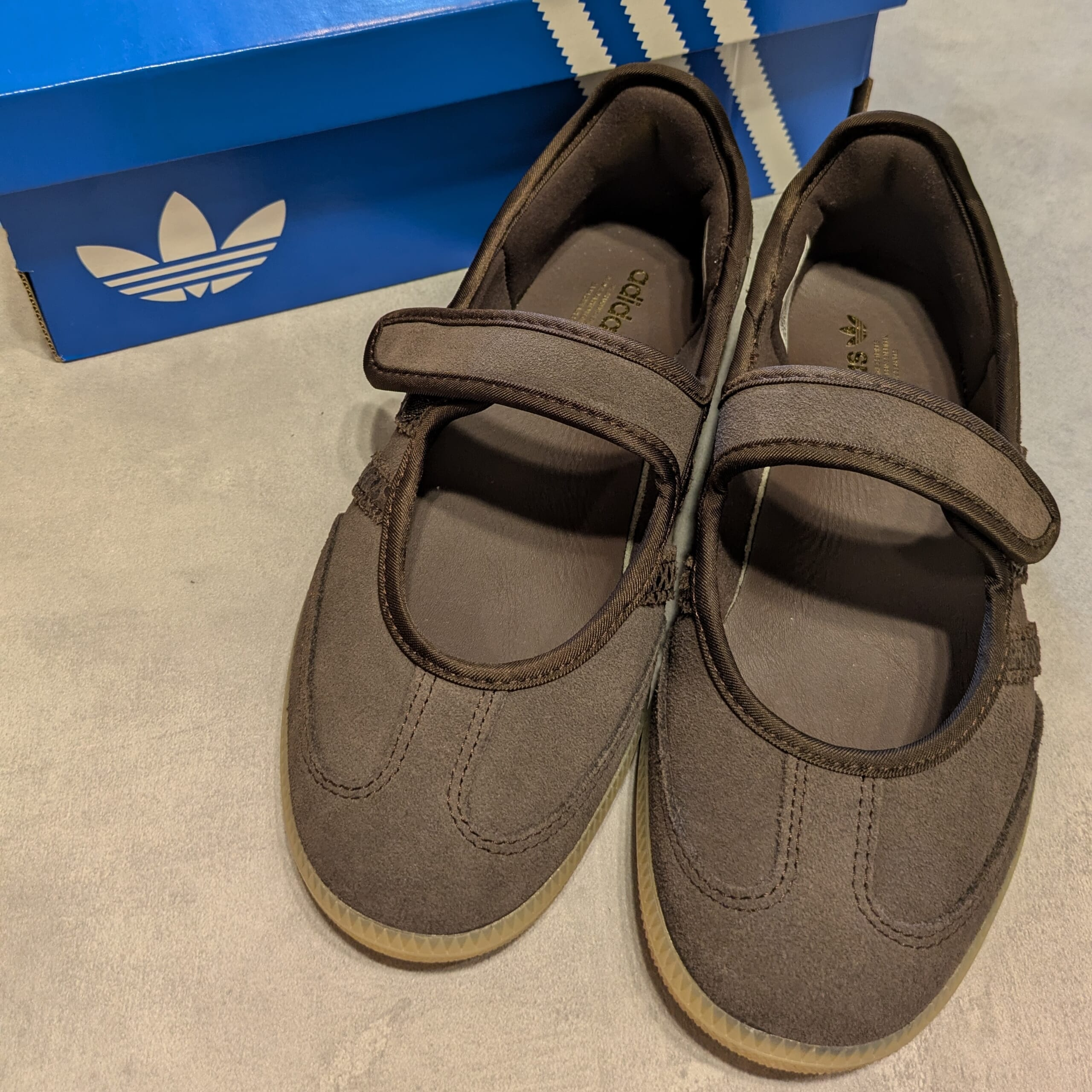 adidas Originals【LEEマルシェ20th Exclusive】SAMBA JANE W しょこみ