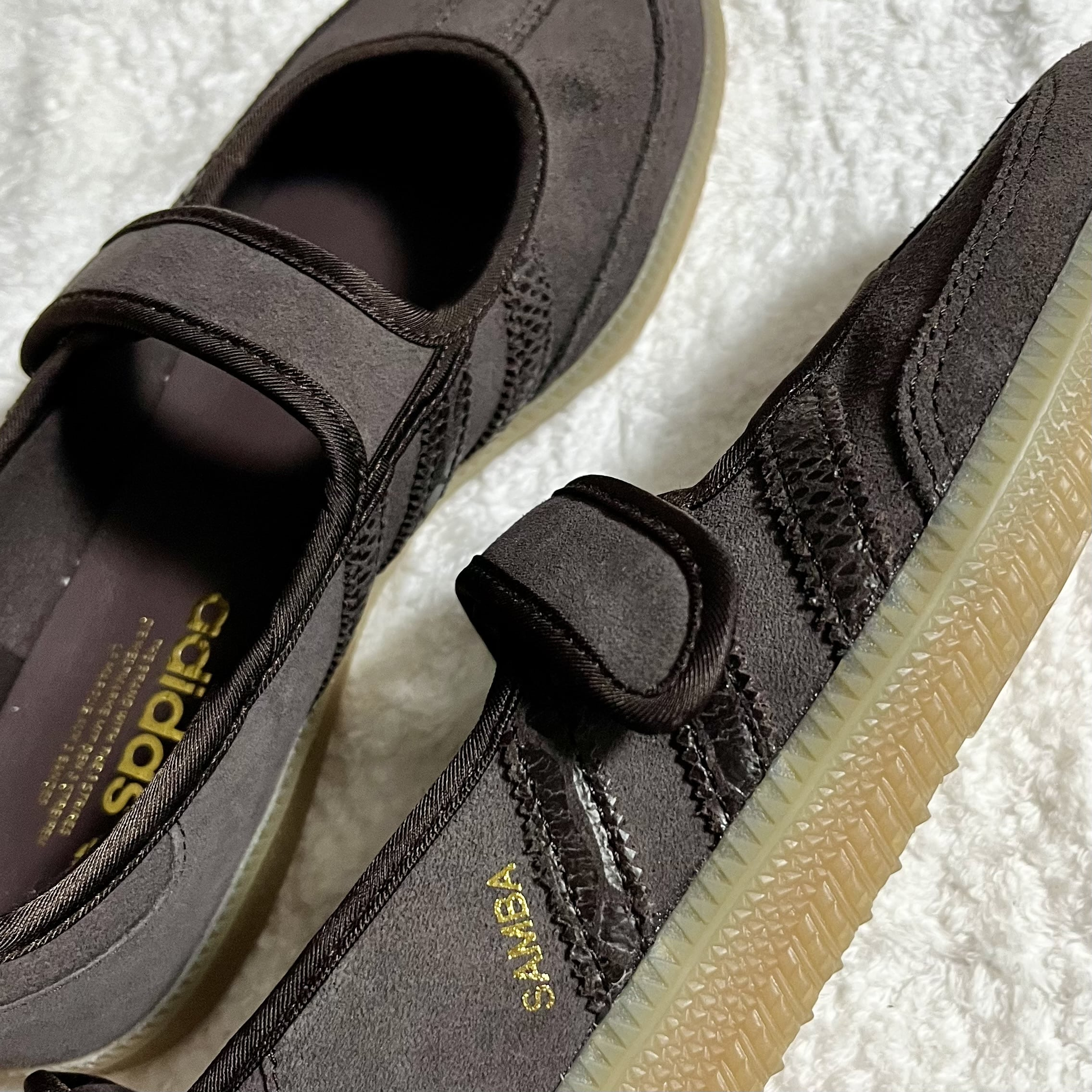 adidas Originals【LEEマルシェ20th Exclusive】SAMBA JANE W きな