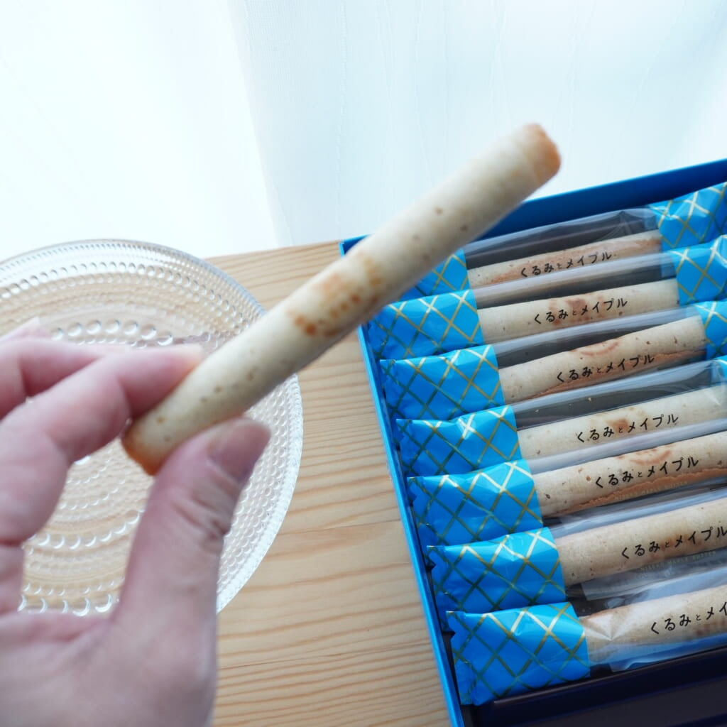 NISEKO MAPLE BUTTER「くるみとメイプル」開封したところ