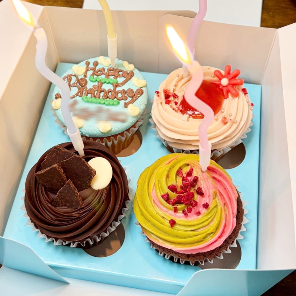 lola カップケーキ 誕生日
