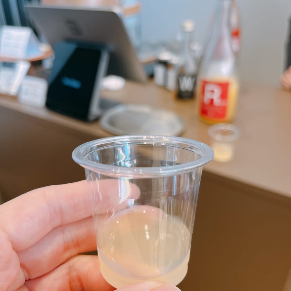 ニッコースタイルニセコHANAZONO 売店 リンゴジュース