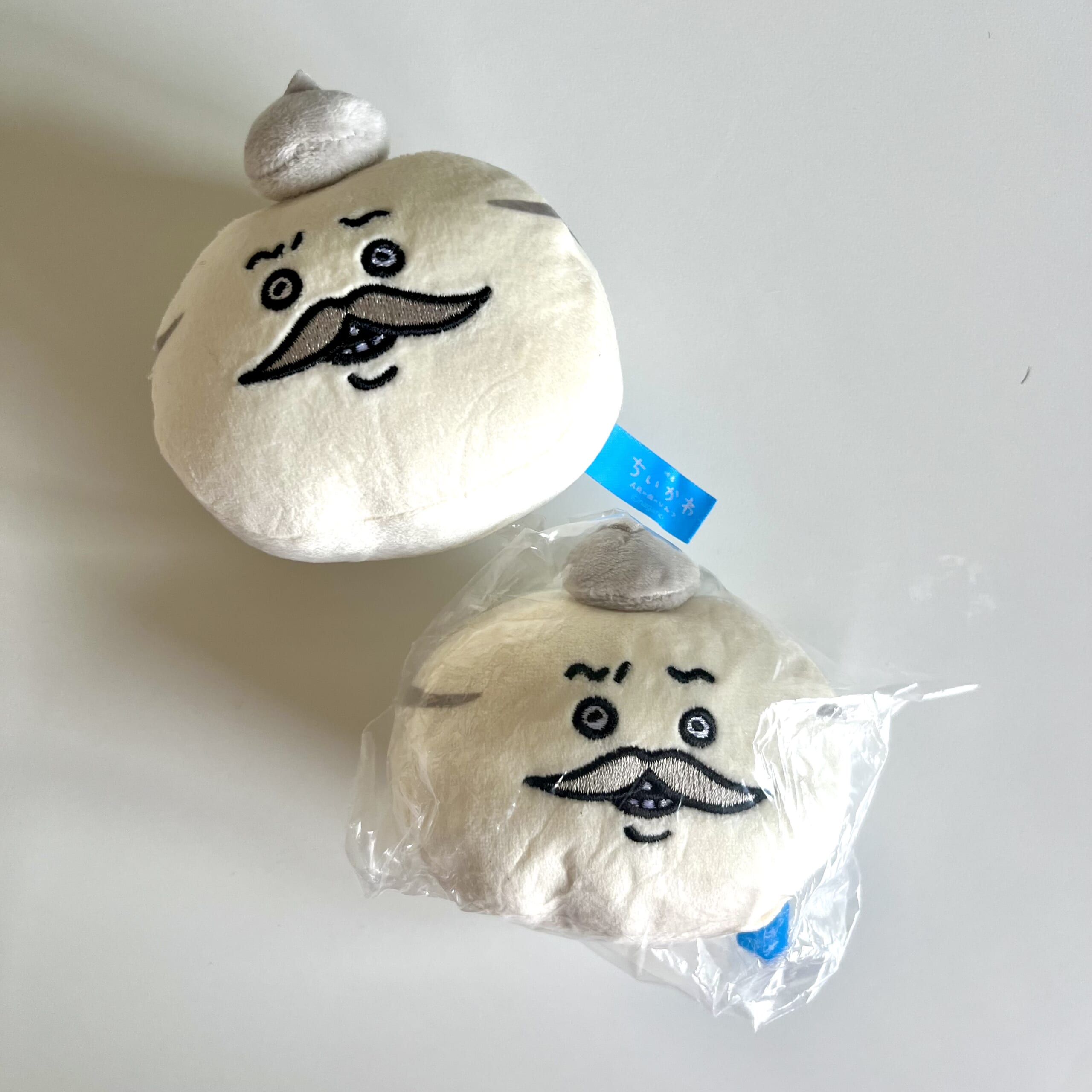ガチャガチャ　マスコットぬいぐるみ