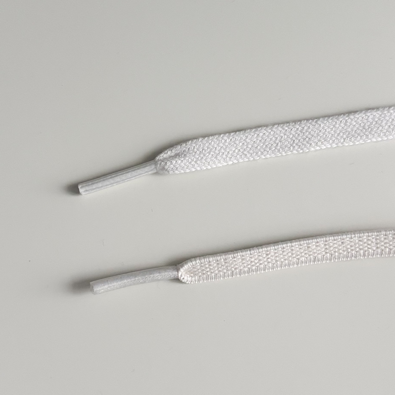 【EYTIE】ELASTIC SHOE LACE(エラスティックシューレース)とコットンの靴紐の比較