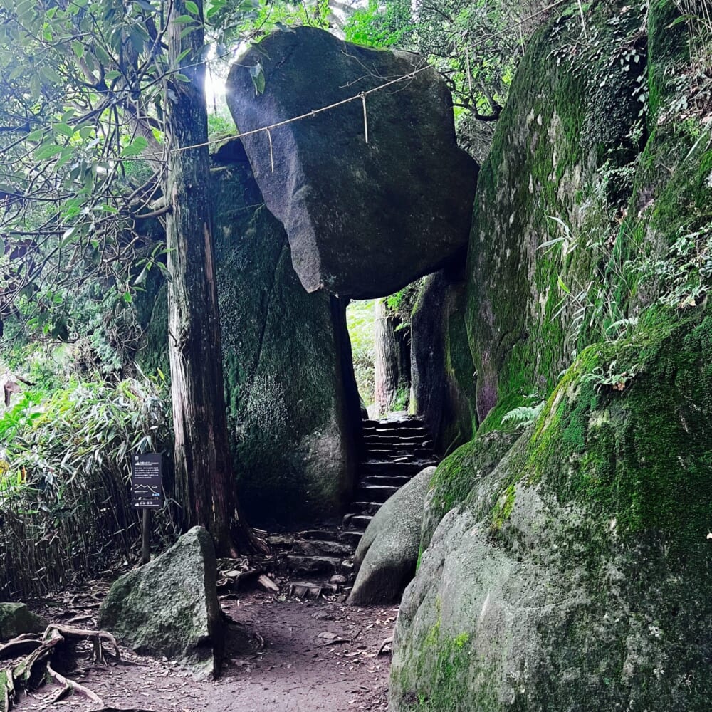 茨城県 筑波山登山 男体山(標高871m) 東側の女体山(標高877m) 御幸ヶ原コース 白雲橋コース 筑波山神社