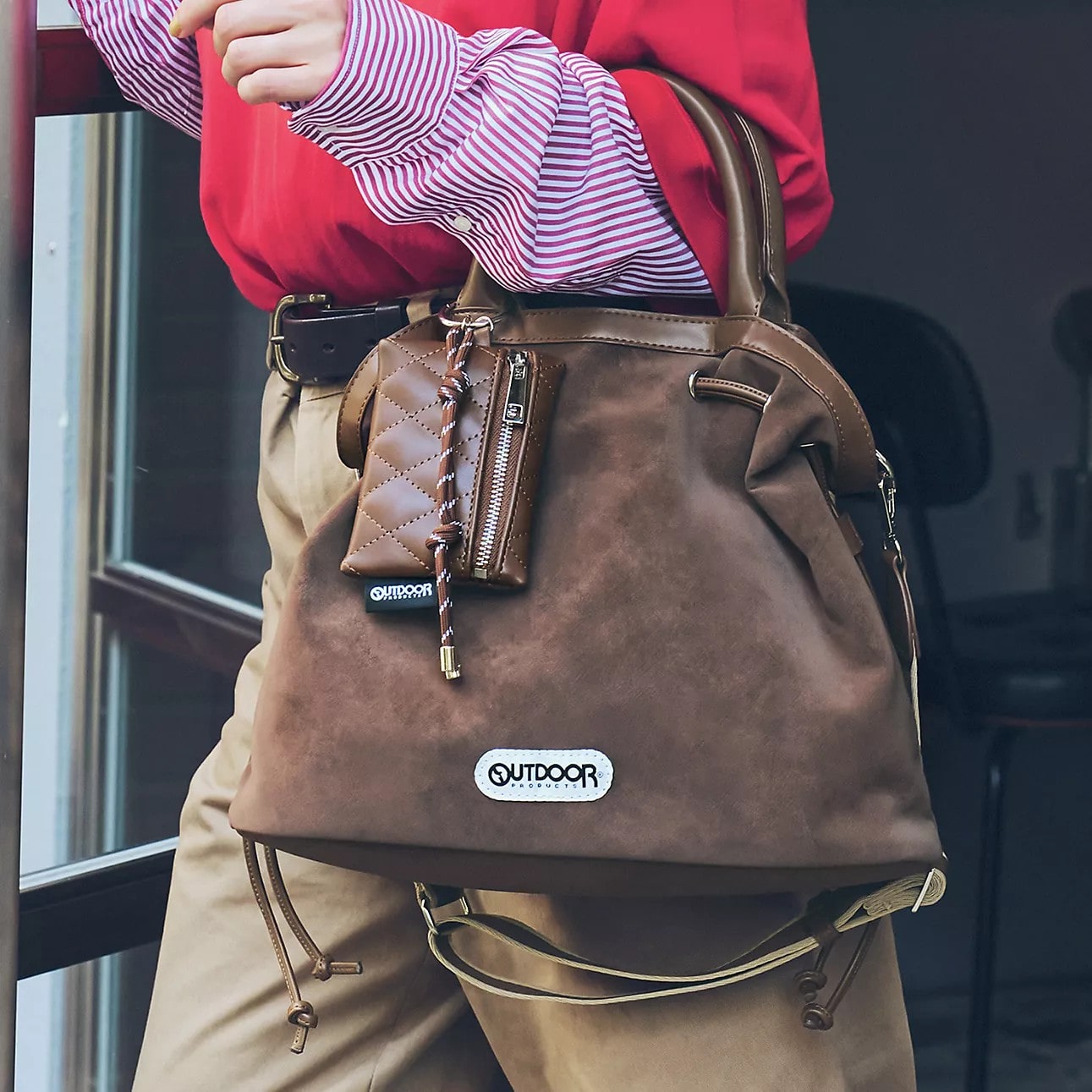 OUTDOOR PRODUCTS
【LEEマルシェ20th別注】 チャーム付き マルチWAYショルダーバッグ
¥11,550