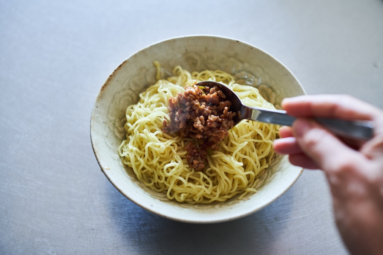 榎本美沙さん エスニックレモン和え麺