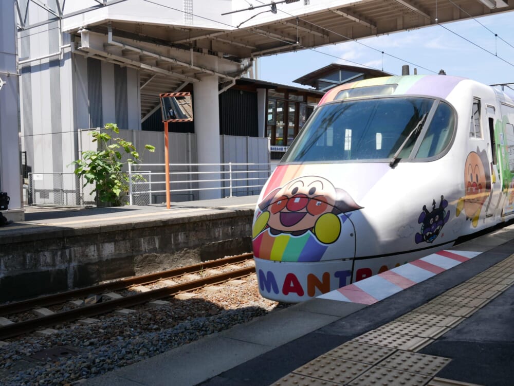 伊予西条 アンパンマン列車 鉄道パーク