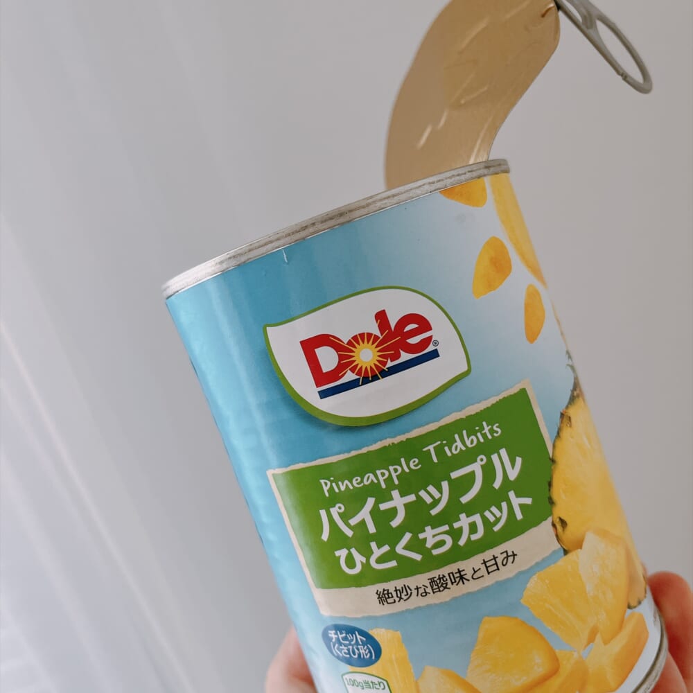 パイナップル 缶