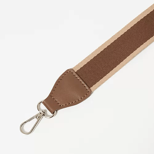 OUTDOOR PRODUCTS【LEEマルシェ20th別注】 チャーム付き マルチWAYショルダーバッグ　ストラップブラウン