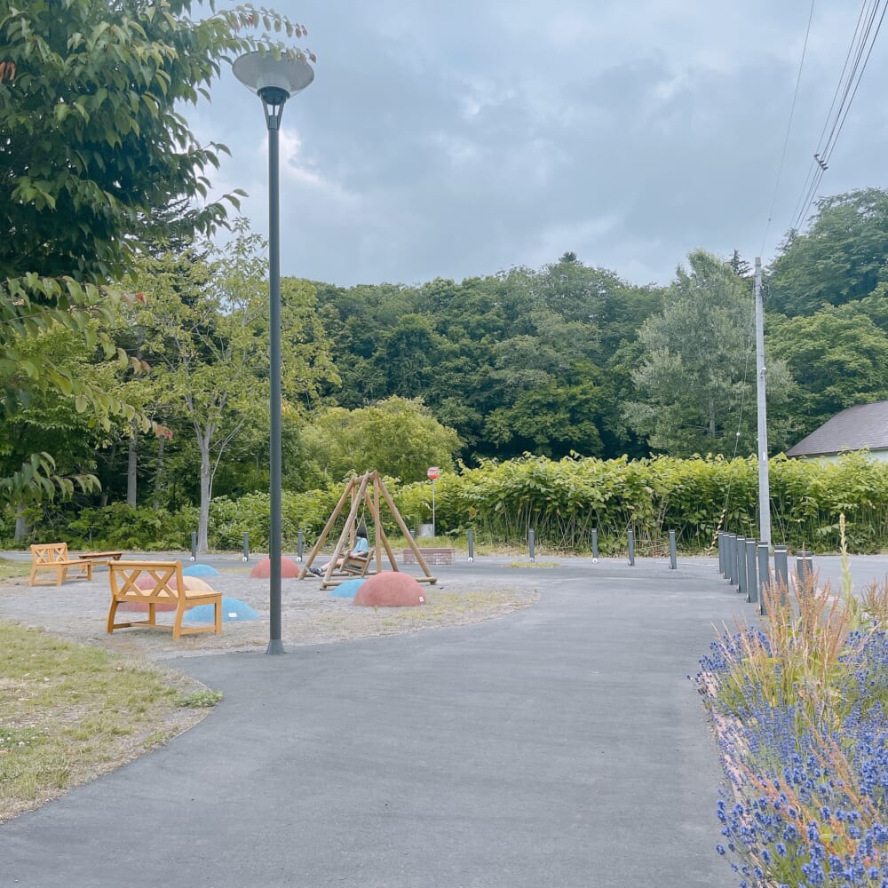 北海道 ニセコ中央倉庫群 広場