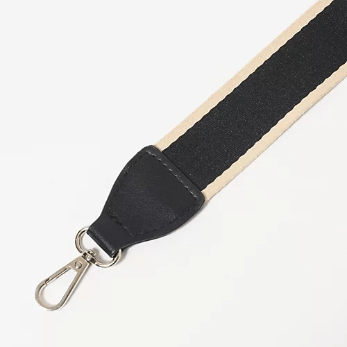 OUTDOOR PRODUCTS【LEEマルシェ20th別注】 チャーム付き マルチWAYショルダーバッグ　スタラップブラック