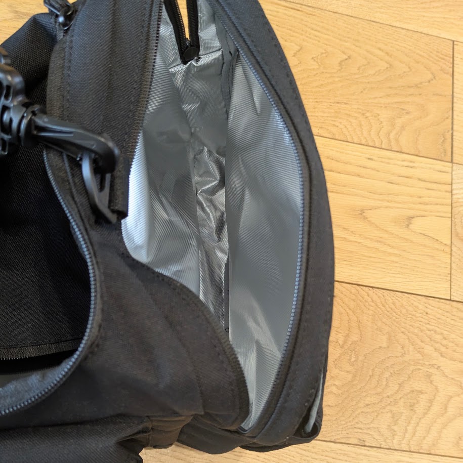 保冷バック NIKE 林間バック