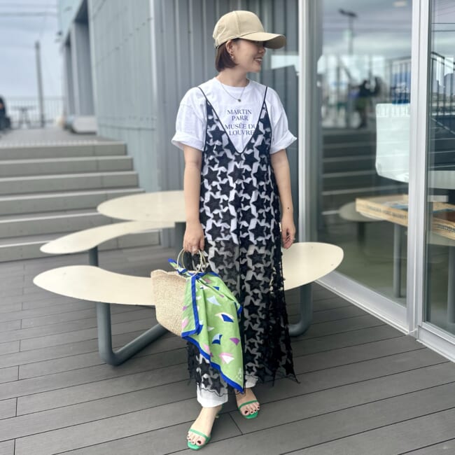 【30代ファッション】秋以降も使える「ちょっと派手な黒」に夢中!