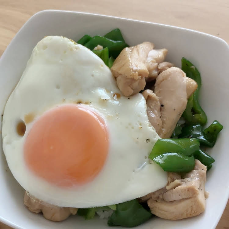 ガパオ風のっけ飯2