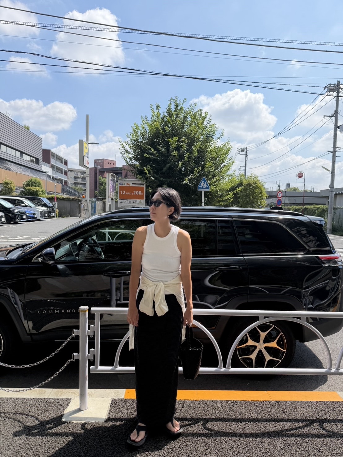 lore Flore（フローレ フローレ）のタンクトップスタイリスト高橋美帆さん着用（全身コーディネート