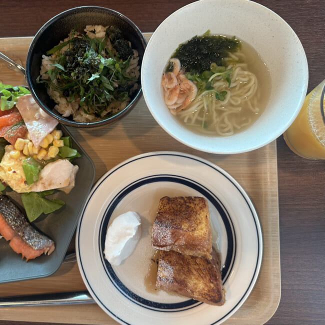 リゾナーレ熱海のレストラン「スタジオビュッフェ もぐもぐ」 ライブキッチン 朝食