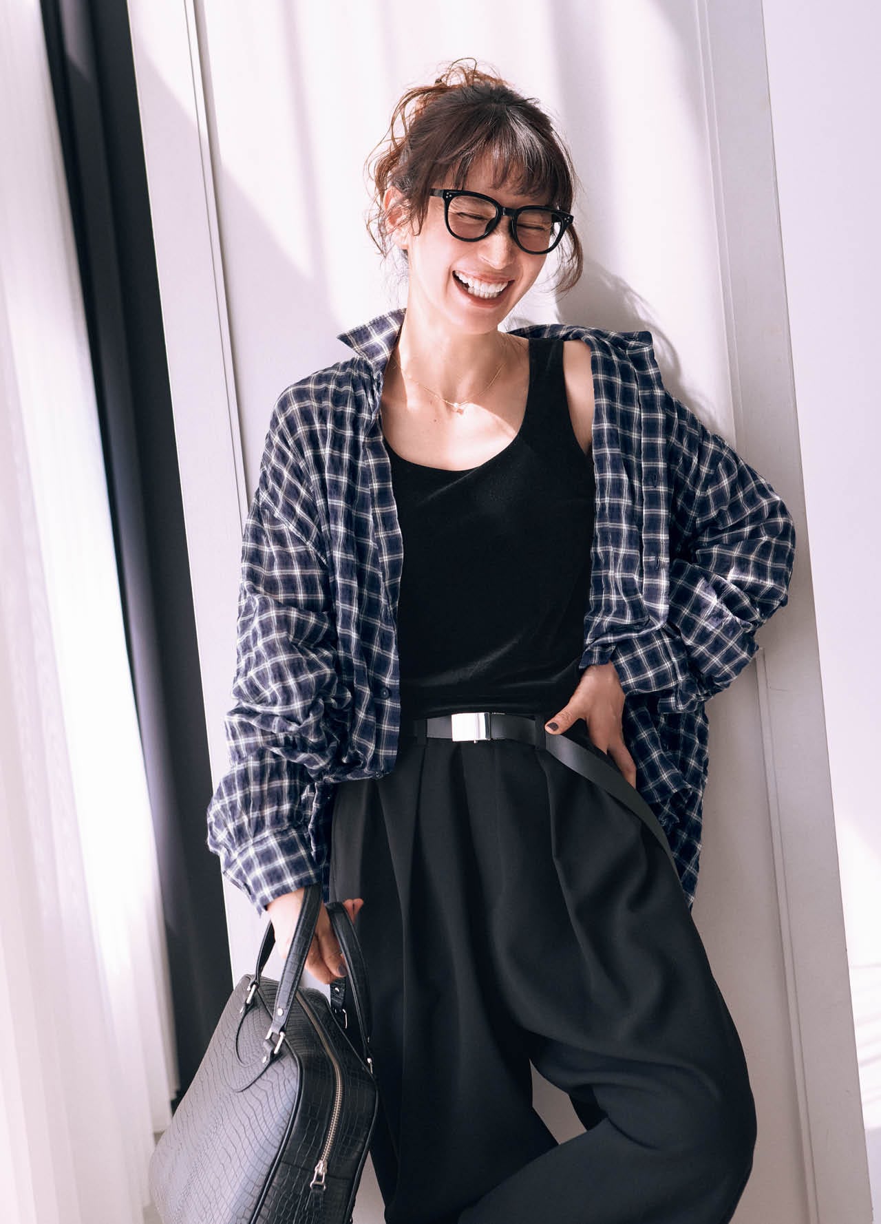 20th Anniv.LEE限定　01 ［洗える］［ストレッチ］BRADELIS New York peace 
〈ブラデリスニューヨークピース〉楽なのに補整！ブラ付きベロアタンクトップのコーデ