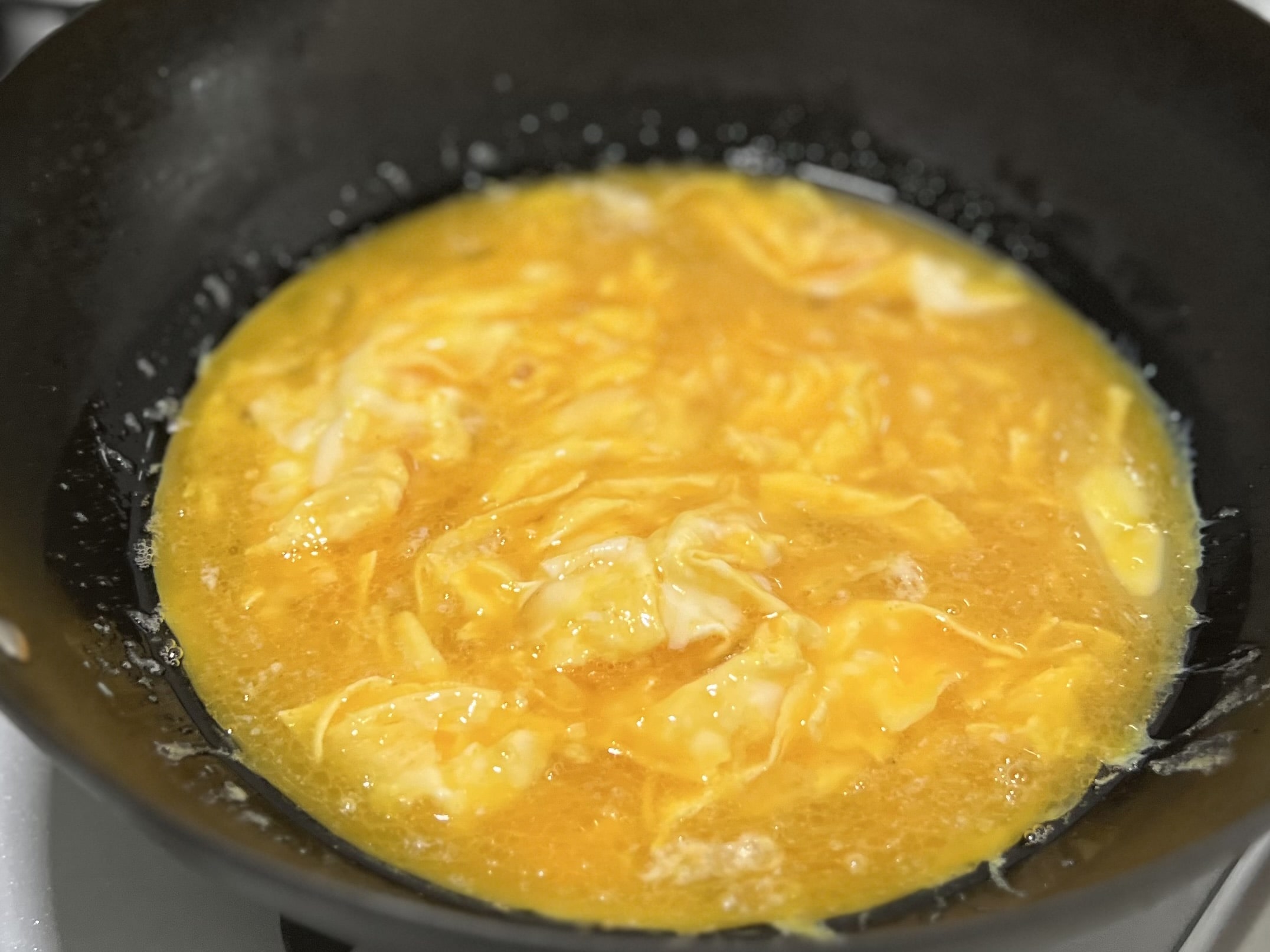 【LEEレシピ】10分で完成する「エビたまケチャップのっけ飯」/今井真実さんレシピは混ぜるだけでなつかし系のあの味になりました TB icoco